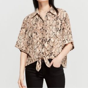 Sanctuary Short Sleeve Snake Print Button Down Tie Front Blouse Top Cream Medium